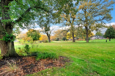 Rare 3 bedroom unit on 3rd floor in elevator building. Stately on Prestwick Country Club in Illinois - for sale on GolfHomes.com, golf home, golf lot