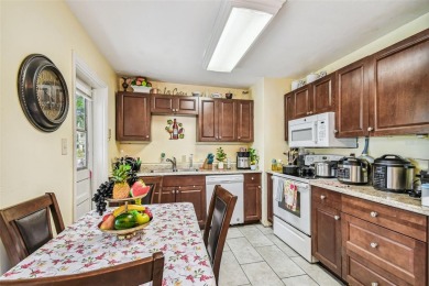 4 bedrooms + den and 2 bathroom POOL home, centrally located in on Babe Zaharias Golf Course in Florida - for sale on GolfHomes.com, golf home, golf lot