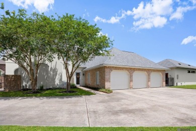 Prestigious University Club presents this fabulous custom home on University Club in Louisiana - for sale on GolfHomes.com, golf home, golf lot