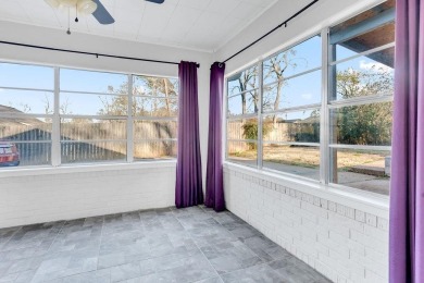 This adorable home offers the perfect blend of casual living and on Hide-A-Way Lake Golf Course in Texas - for sale on GolfHomes.com, golf home, golf lot