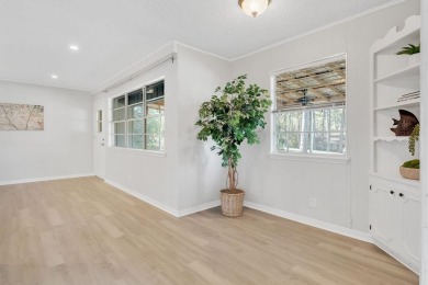 This adorable home offers the perfect blend of casual living and on Hide-A-Way Lake Golf Course in Texas - for sale on GolfHomes.com, golf home, golf lot
