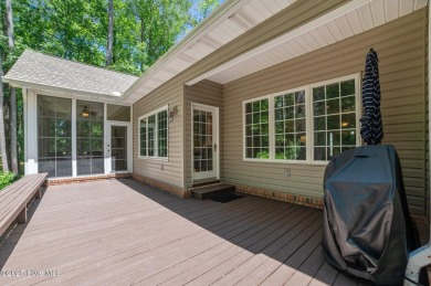 Don't miss this immaculate 3-4BR/3BA home situated on a private on Cypress Landing Golf Club in North Carolina - for sale on GolfHomes.com, golf home, golf lot