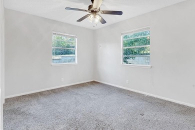 This adorable home offers the perfect blend of casual living and on Hide-A-Way Lake Golf Course in Texas - for sale on GolfHomes.com, golf home, golf lot