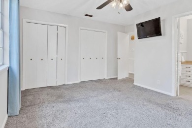 This adorable home offers the perfect blend of casual living and on Hide-A-Way Lake Golf Course in Texas - for sale on GolfHomes.com, golf home, golf lot