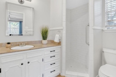 This adorable home offers the perfect blend of casual living and on Hide-A-Way Lake Golf Course in Texas - for sale on GolfHomes.com, golf home, golf lot
