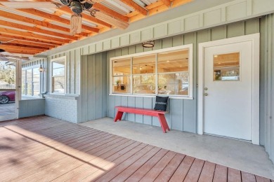 This adorable home offers the perfect blend of casual living and on Hide-A-Way Lake Golf Course in Texas - for sale on GolfHomes.com, golf home, golf lot