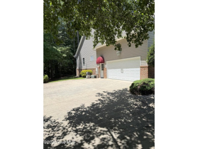 Don't miss this immaculate 3-4BR/3BA home situated on a private on Cypress Landing Golf Club in North Carolina - for sale on GolfHomes.com, golf home, golf lot