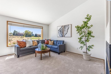 MLS# 289701 Welcome to a golf course retreat--an elegant on Horn Rapids Golf Club in Washington - for sale on GolfHomes.com, golf home, golf lot