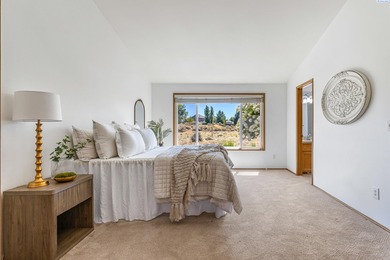 MLS# 289701 Welcome to a golf course retreat--an elegant on Horn Rapids Golf Club in Washington - for sale on GolfHomes.com, golf home, golf lot