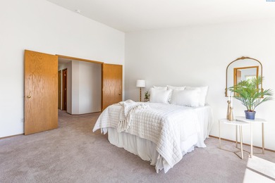 MLS# 289701 Welcome to a golf course retreat--an elegant on Horn Rapids Golf Club in Washington - for sale on GolfHomes.com, golf home, golf lot