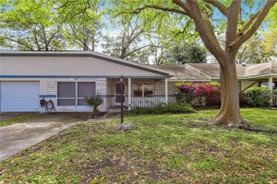 Under contract-accepting backup offers. Location, Convenience on On Top of the World Golf Course in Florida - for sale on GolfHomes.com, golf home, golf lot