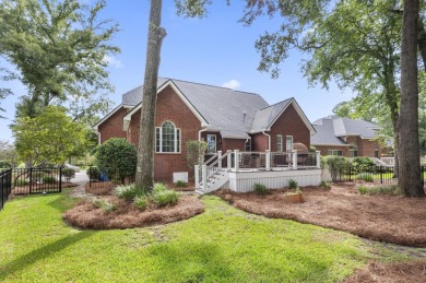 Coosaw Creek Country Club! This stunning 5-bedroom, 3.5-bath on Coosaw Creek Country Club in South Carolina - for sale on GolfHomes.com, golf home, golf lot