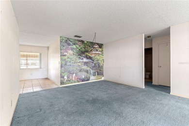 Under contract-accepting backup offers. Location, Convenience on On Top of the World Golf Course in Florida - for sale on GolfHomes.com, golf home, golf lot