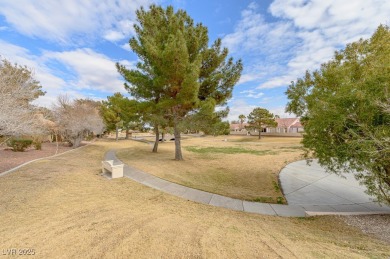 Sun City Summerlin Townhome Showing Off Many Lovely Upgrades on Highland Falls Golf Club in Nevada - for sale on GolfHomes.com, golf home, golf lot