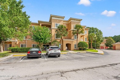 Location. Ground floor. Updated. You will love this spacious on Royal St. Augustine Golf and Country Club in Florida - for sale on GolfHomes.com, golf home, golf lot