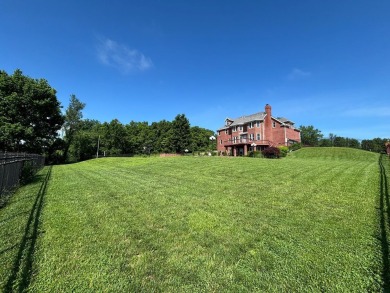 If you are looking for a slice of heaven, just outside of city on Hidden Valley Golf Links in Missouri - for sale on GolfHomes.com, golf home, golf lot