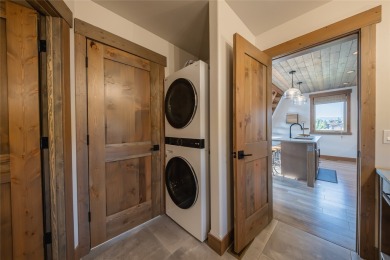 This newer built 2 bed, 2 bath cottage offers modern mountain on Wilderness Club in Montana - for sale on GolfHomes.com, golf home, golf lot