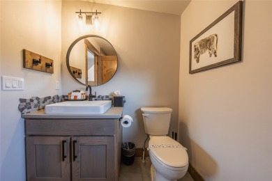 This newer built 2 bed, 2 bath cottage offers modern mountain on Wilderness Club in Montana - for sale on GolfHomes.com, golf home, golf lot