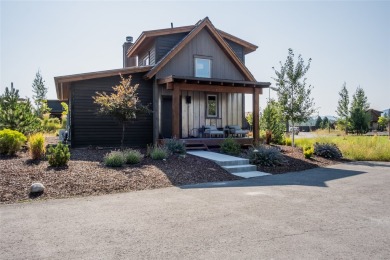This newer built 2 bed, 2 bath cottage offers modern mountain on Wilderness Club in Montana - for sale on GolfHomes.com, golf home, golf lot