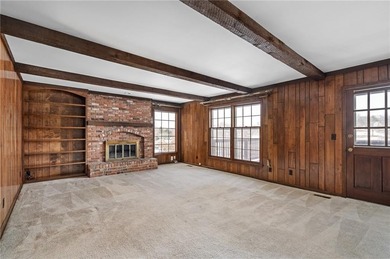 Everyone wants a waterfront home in Lakewood, but opportunities on Lakewood Oaks Golf Club, Ltd. in Missouri - for sale on GolfHomes.com, golf home, golf lot