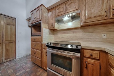 Step inside this charming single-story cottage and discover the on Hide-A-Way Lake Golf Course in Texas - for sale on GolfHomes.com, golf home, golf lot