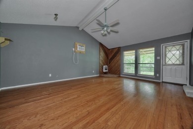 Step inside this charming single-story cottage and discover the on Hide-A-Way Lake Golf Course in Texas - for sale on GolfHomes.com, golf home, golf lot