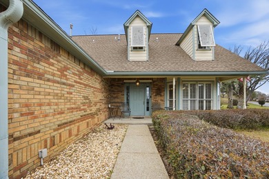 Welcome to 2917 Shalimar Lane, located in the highly desirable on Shalimar Pointe Golf and Country Club in Florida - for sale on GolfHomes.com, golf home, golf lot