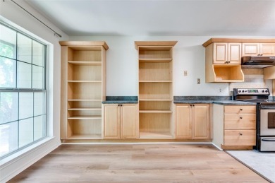 Enjoy tree top living in this nicely renovated condo in the on Stevens Park Golf Course in Texas - for sale on GolfHomes.com, golf home, golf lot