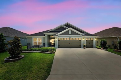 STUNNING 3/3 TURNKEY Designer Linden with GOLF CART, HOT TUB on Pennbrooke Fairways in Florida - for sale on GolfHomes.com, golf home, golf lot