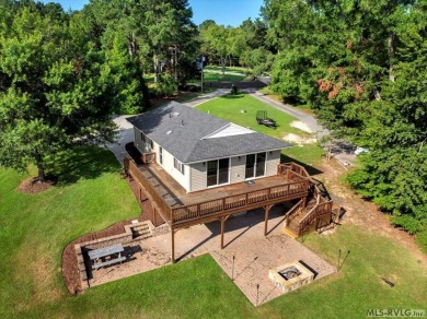 When you turn in to Fox Hollow and where the road ends on Myrick Hills Country Club in North Carolina - for sale on GolfHomes.com, golf home, golf lot