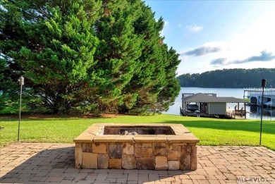 When you turn in to Fox Hollow and where the road ends on Myrick Hills Country Club in North Carolina - for sale on GolfHomes.com, golf home, golf lot