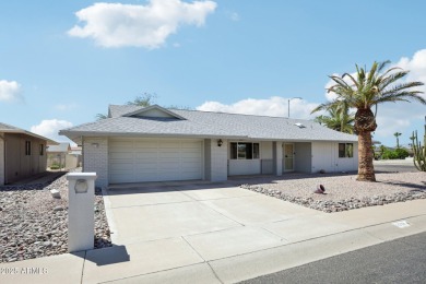 This well-maintained two bedroom and two bathroom Kaibab model on Pebblebrook Golf Course in Arizona - for sale on GolfHomes.com, golf home, golf lot
