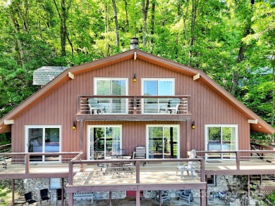 Mountain Living at Its Finest!

Enjoy breathtaking panoramic on Maggie Valley Resort and Country Club in North Carolina - for sale on GolfHomes.com, golf home, golf lot