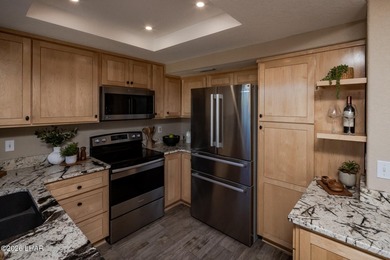 Located in a highly desired golf course complex, this on London Bridge Golf Course in Arizona - for sale on GolfHomes.com, golf home, golf lot