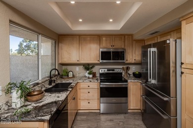 Located in a highly desired golf course complex, this on London Bridge Golf Course in Arizona - for sale on GolfHomes.com, golf home, golf lot