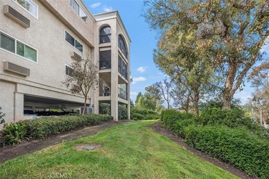 ? From your car to your front door with NO STAIRS! ?
 on Leisure Village Par 3 Golf Course in California - for sale on GolfHomes.com, golf home, golf lot