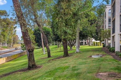 ? From your car to your front door with NO STAIRS! ?
 on Leisure Village Par 3 Golf Course in California - for sale on GolfHomes.com, golf home, golf lot