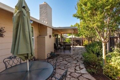 This well maintained Juniper residence is on a quiet street in on Oakmont Golf Club in California - for sale on GolfHomes.com, golf home, golf lot