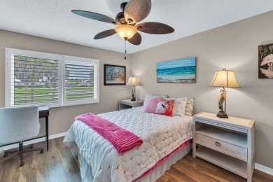 This beautifully updated 2-bedroom, 2-bath condo offers modern on Heritage Ridge Golf Club in Florida - for sale on GolfHomes.com, golf home, golf lot