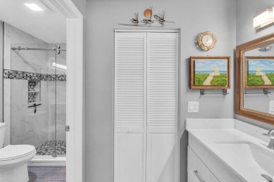 This beautifully updated 2-bedroom, 2-bath condo offers modern on Heritage Ridge Golf Club in Florida - for sale on GolfHomes.com, golf home, golf lot
