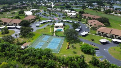 This beautifully updated 2-bedroom, 2-bath condo offers modern on Heritage Ridge Golf Club in Florida - for sale on GolfHomes.com, golf home, golf lot