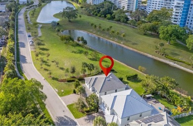Best location in the community! Large corner lot 5 bedroom, 2 on Hillcrest Golf and Country Club in Florida - for sale on GolfHomes.com, golf home, golf lot