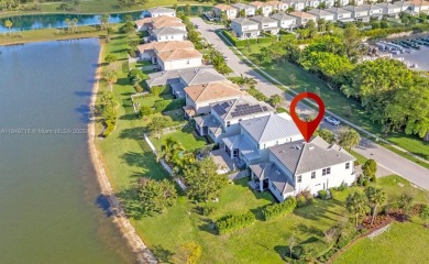 Best location in the community! Large corner lot 5 bedroom, 2 on Hillcrest Golf and Country Club in Florida - for sale on GolfHomes.com, golf home, golf lot