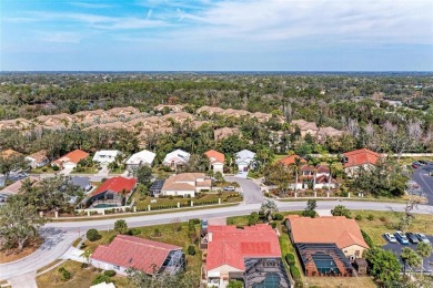 Don't miss this 2 BR/Den/2 bath private home in Rosewood at the on Palm Aire Country Club of Sarasota in Florida - for sale on GolfHomes.com, golf home, golf lot