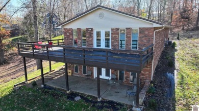 3,570 square foot waterfront home with easy access to the on Mineral Mound Golf Course in Kentucky - for sale on GolfHomes.com, golf home, golf lot