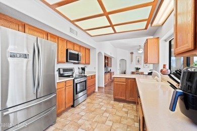 This bright 2-bedroom, 2-bath single-level home is situated in on The Views Golf Club in Arizona - for sale on GolfHomes.com, golf home, golf lot