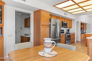 This bright 2-bedroom, 2-bath single-level home is situated in on The Views Golf Club in Arizona - for sale on GolfHomes.com, golf home, golf lot