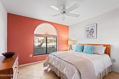 This bright 2-bedroom, 2-bath single-level home is situated in on The Views Golf Club in Arizona - for sale on GolfHomes.com, golf home, golf lot