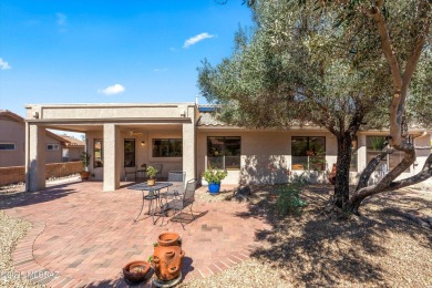 This bright 2-bedroom, 2-bath single-level home is situated in on The Views Golf Club in Arizona - for sale on GolfHomes.com, golf home, golf lot