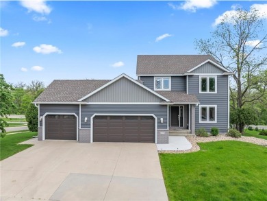 Beautifully Updated 5 Bed, 4 Bath Home in Prime SW Location! on Willow Creek Golf Course  in Minnesota - for sale on GolfHomes.com, golf home, golf lot